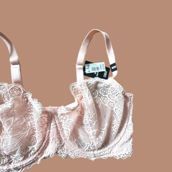 Torrid Curve Unlined Balconette Bra Pink Lotus Lace Underwire Sexy 38 DDD NEW - Picture 3 of 16